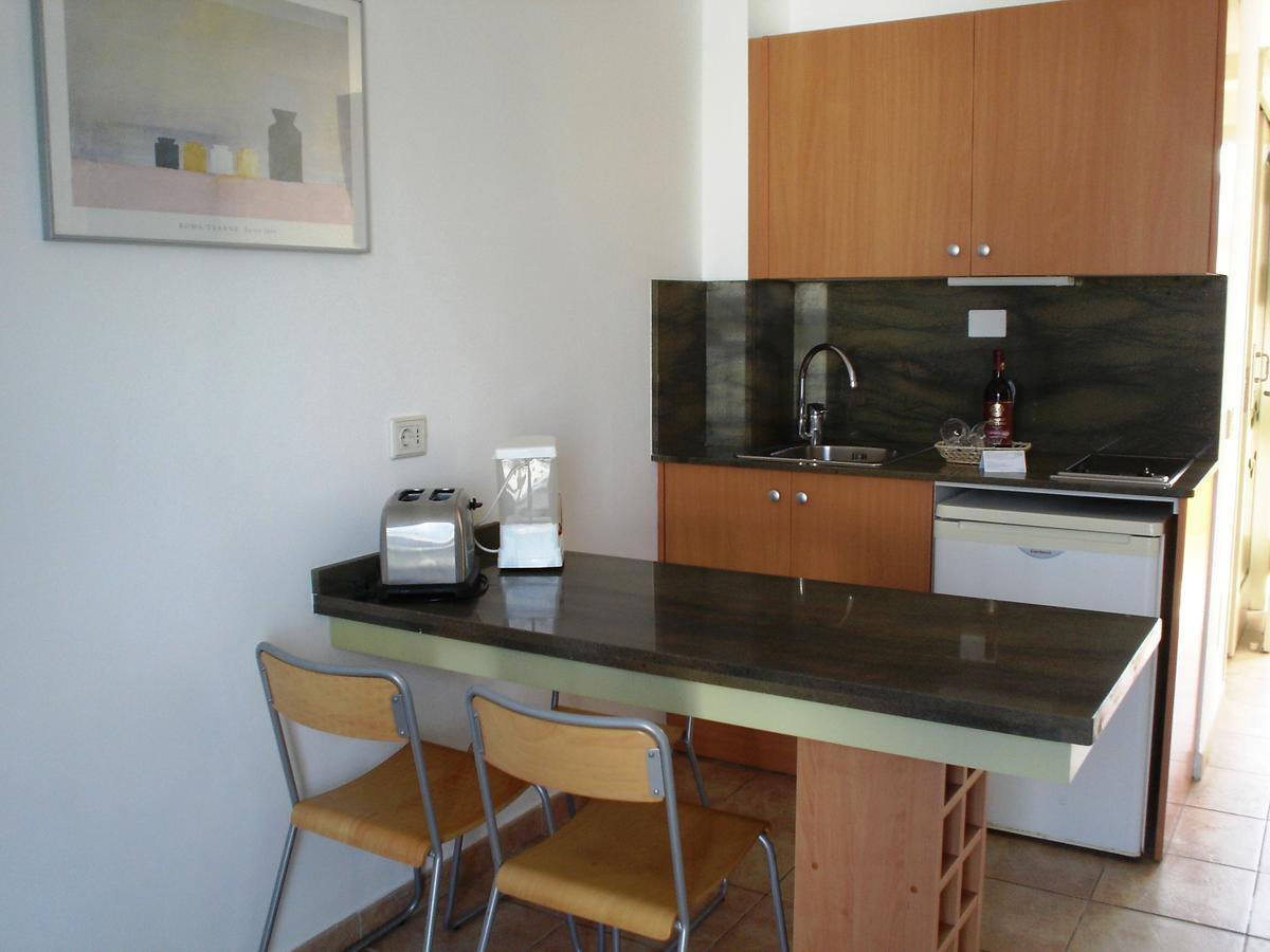 Apartamentos Karina Playa del Ingles  Bilik gambar